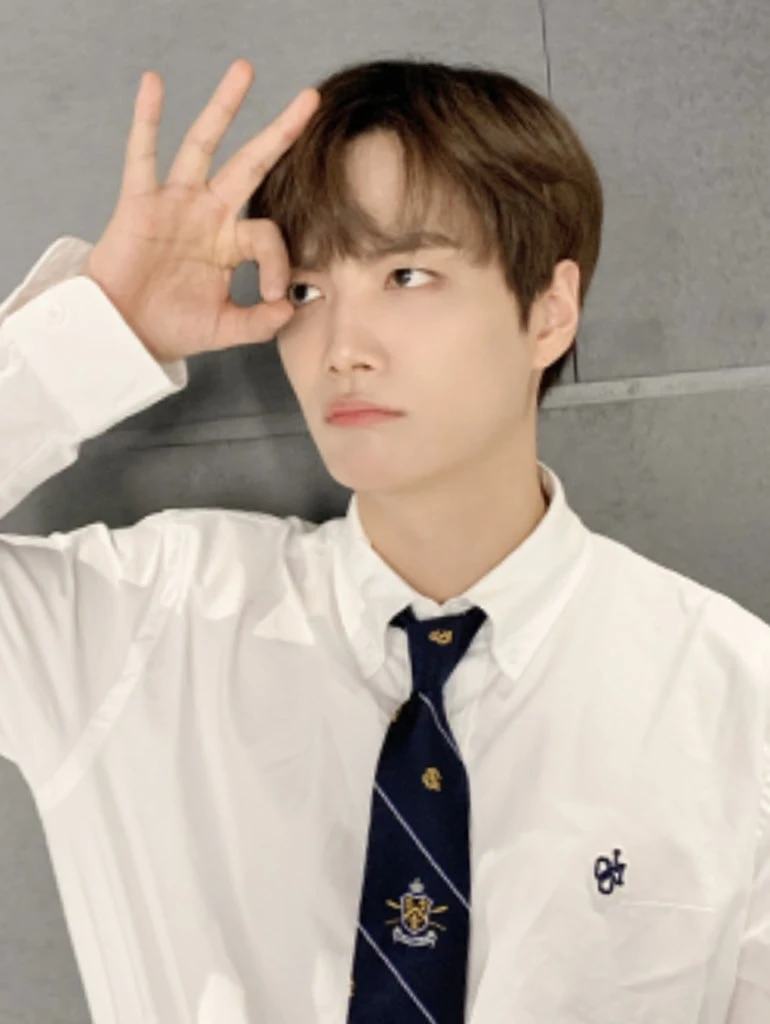 JR