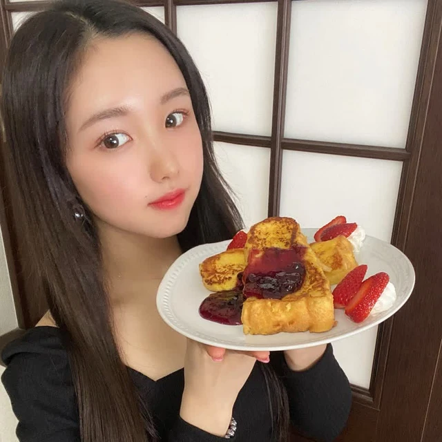 Momoka