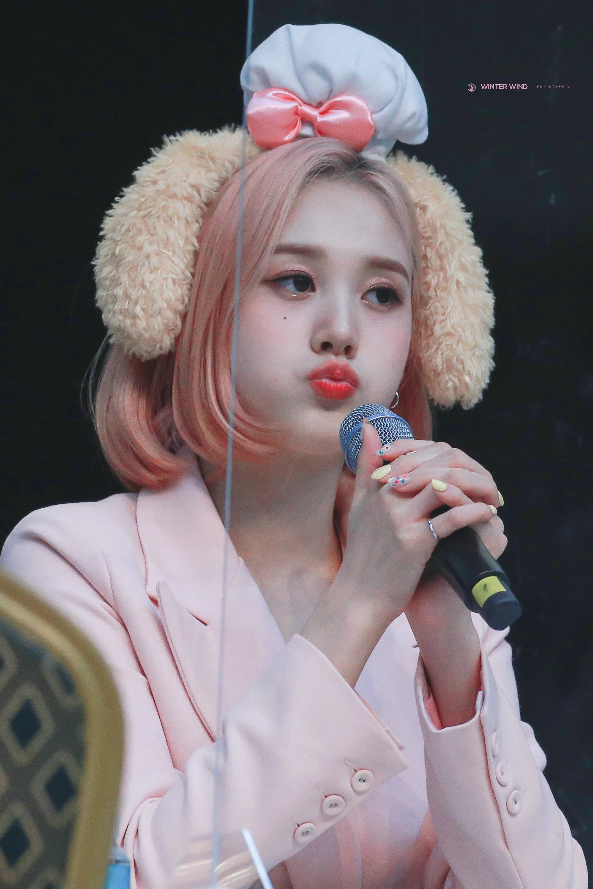 J