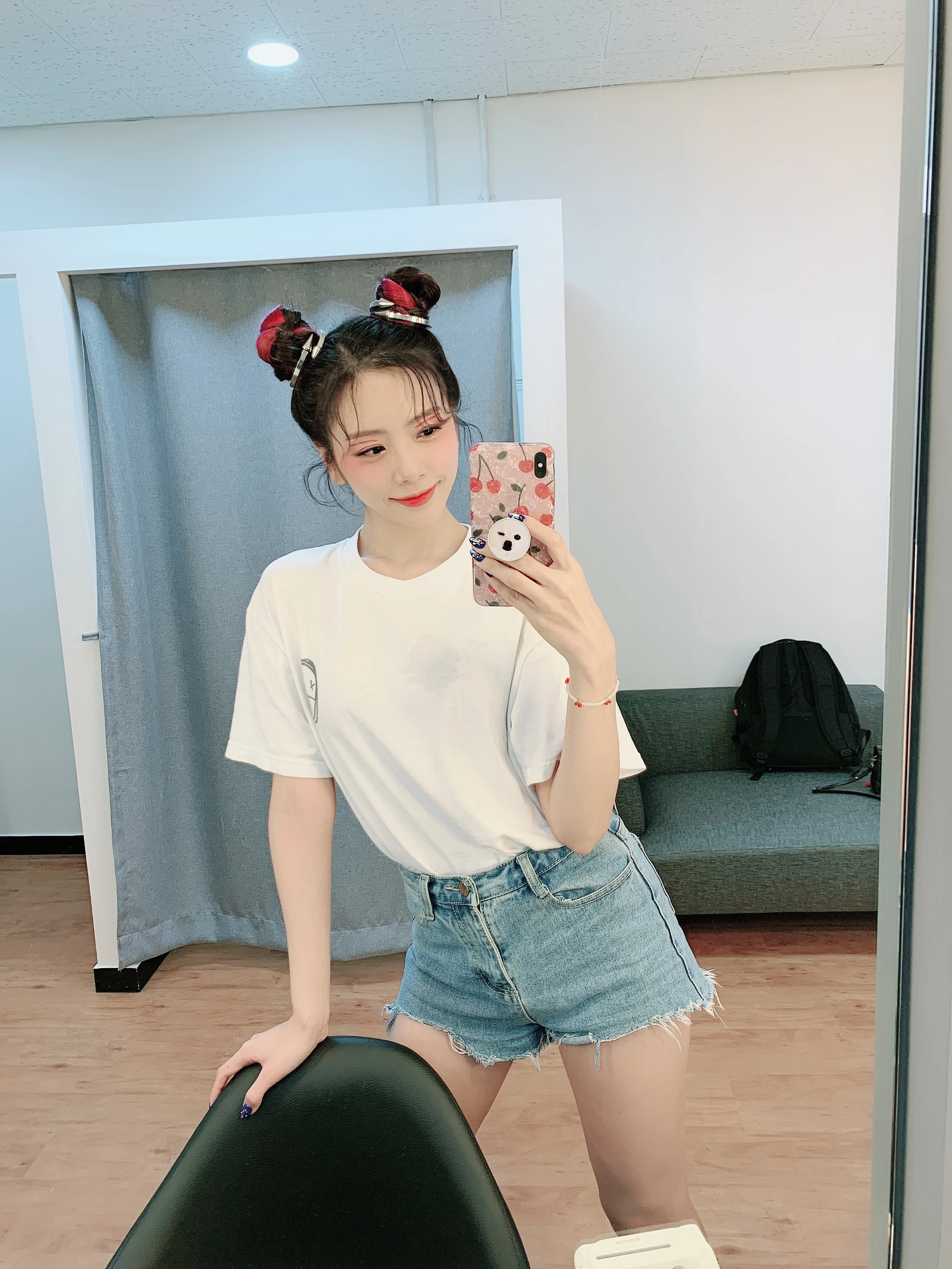 JiU