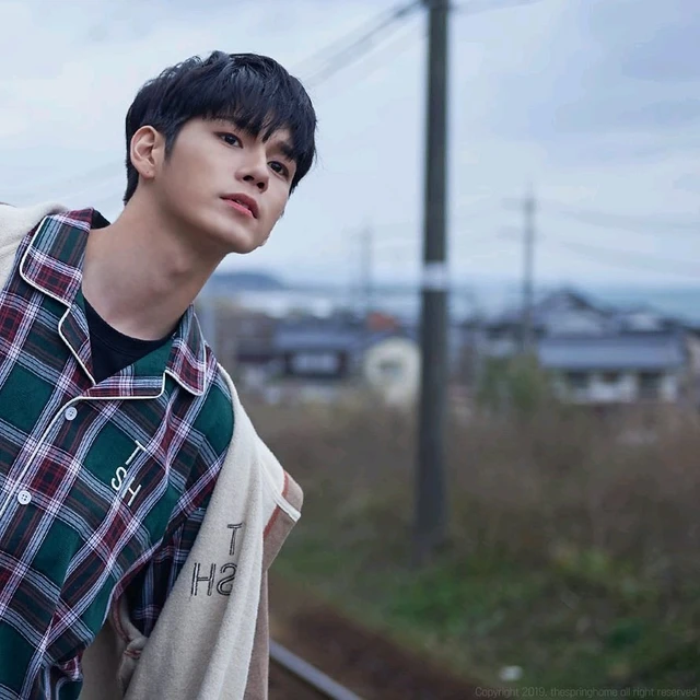 Seongwoo