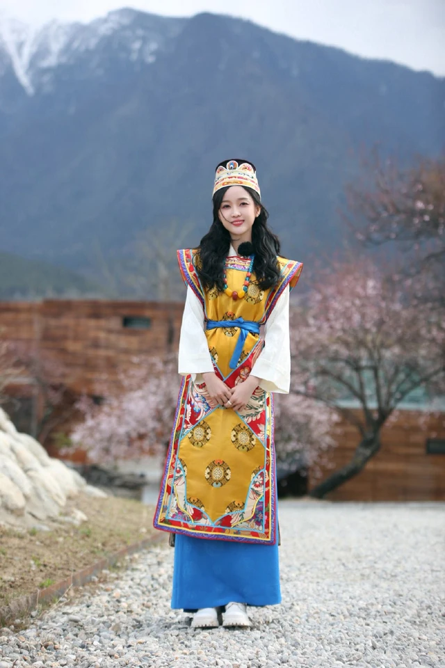 Xuan Yi