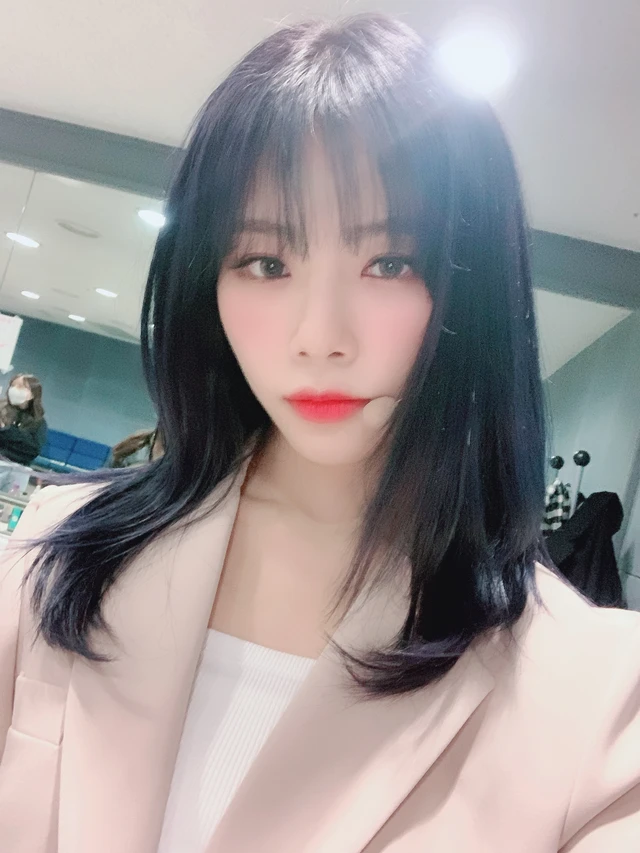 JiU