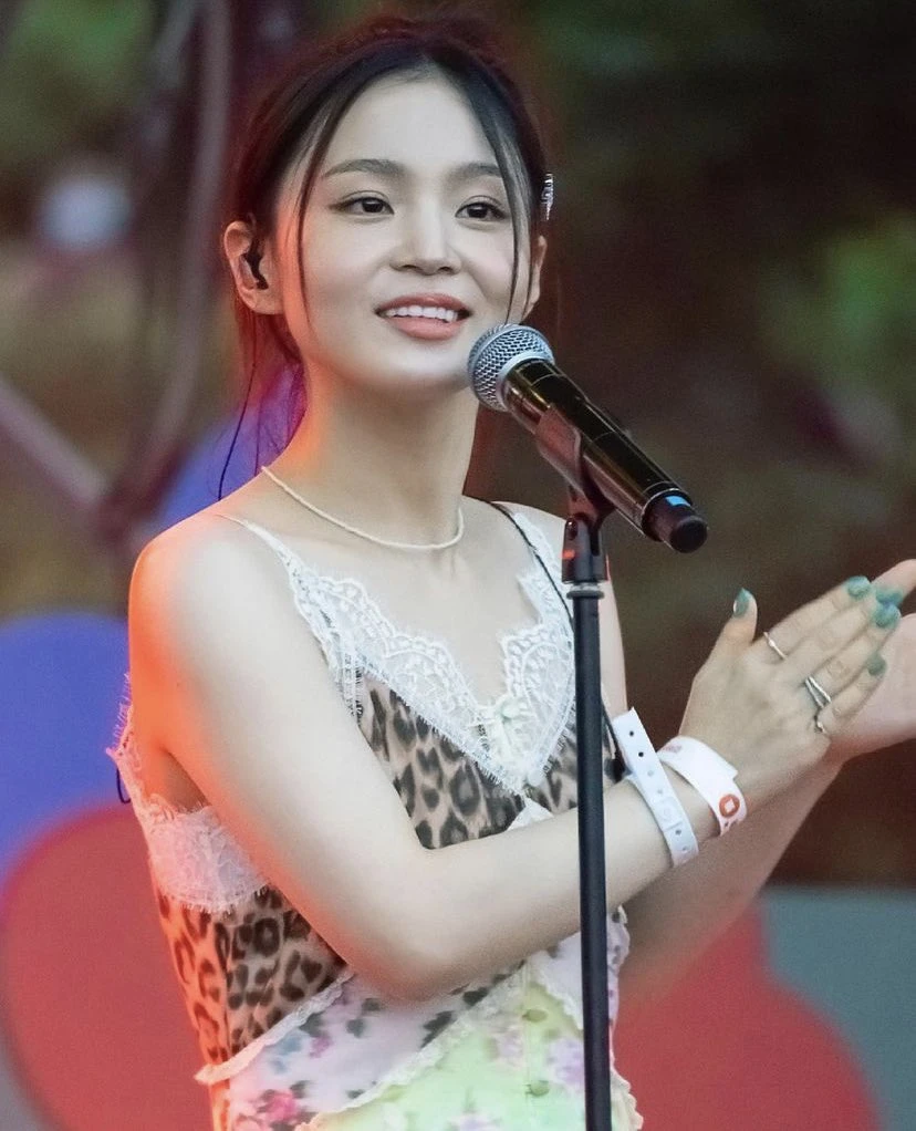Lee Hi