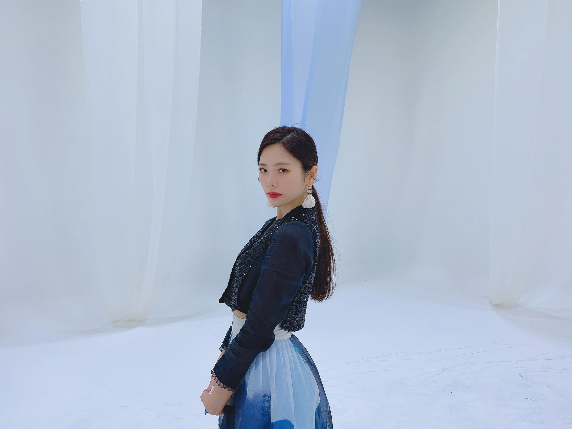 JiU