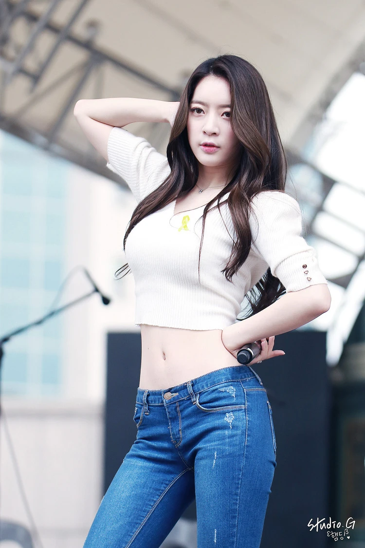 Ayoung