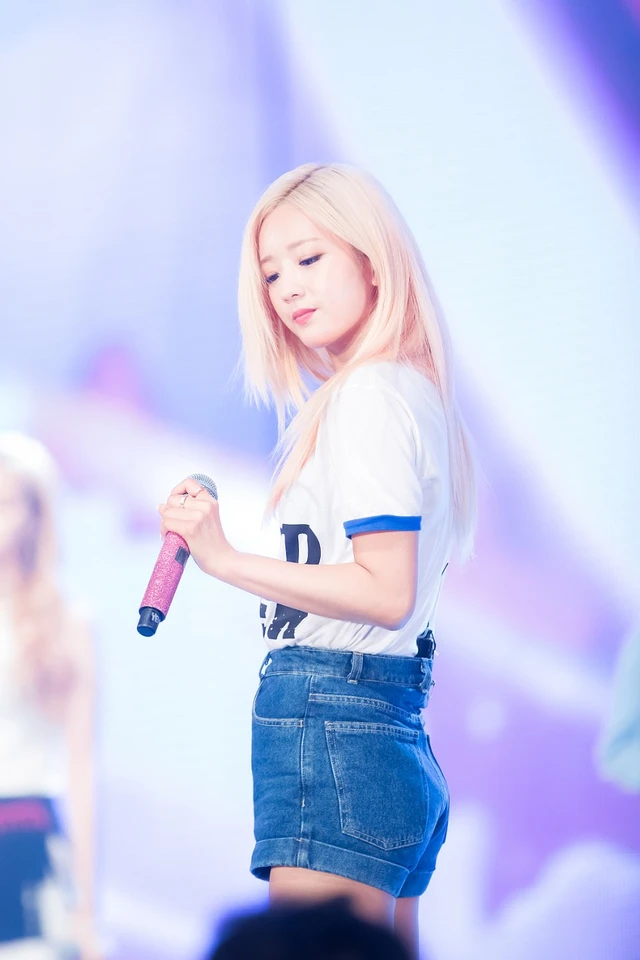 Bomi