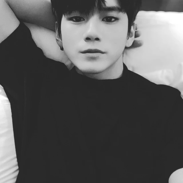 Seongwoo