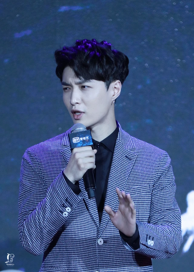 Lay