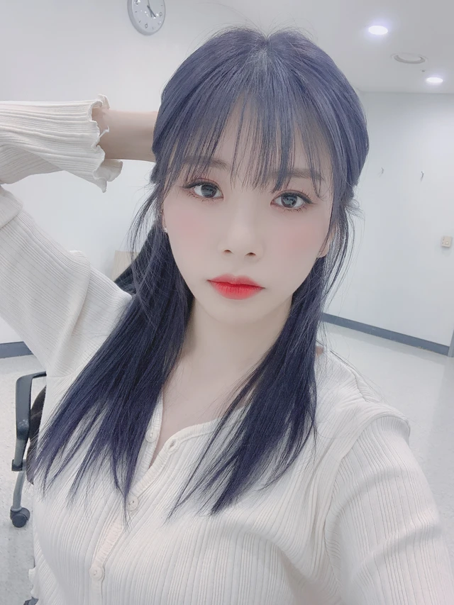 JiU