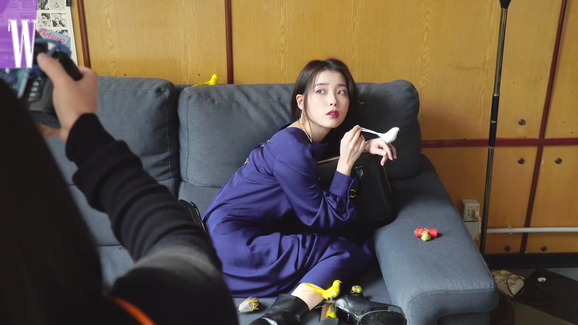 IU