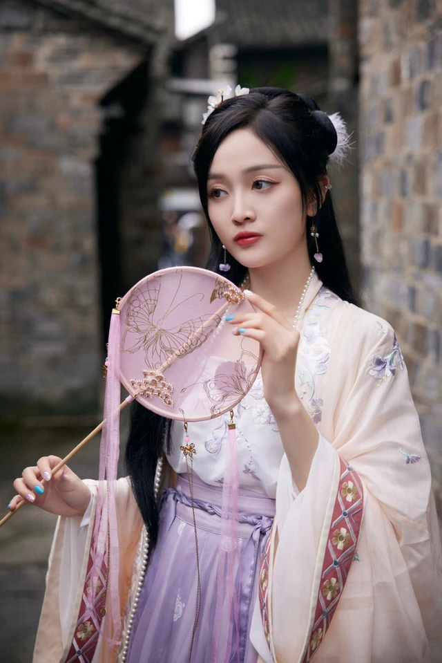 Xuan Yi
