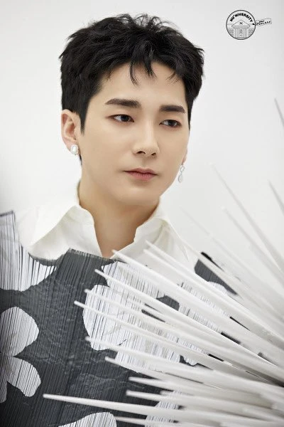 Aron