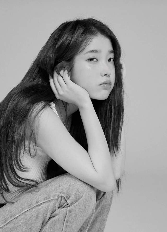 IU