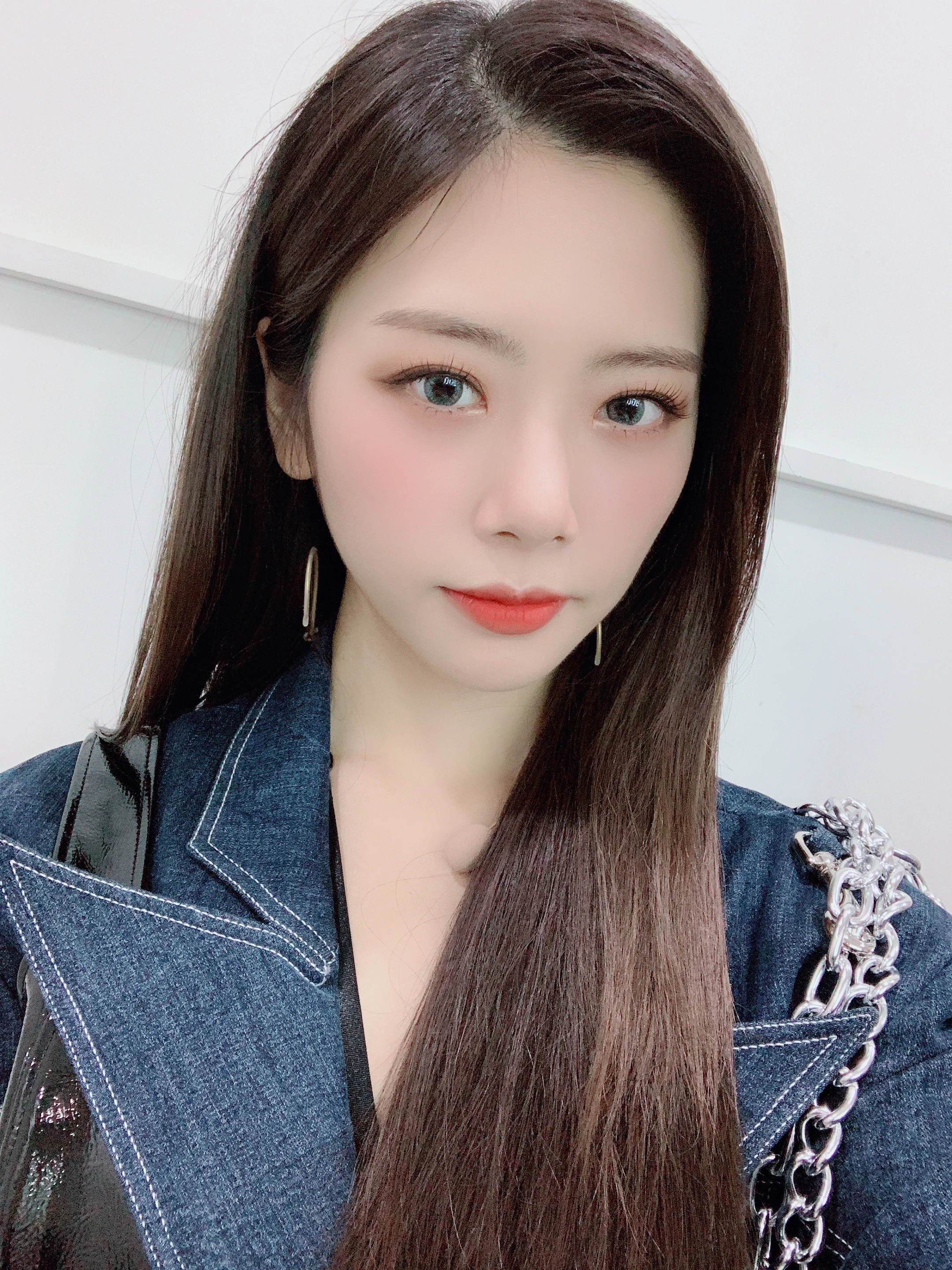 JiU