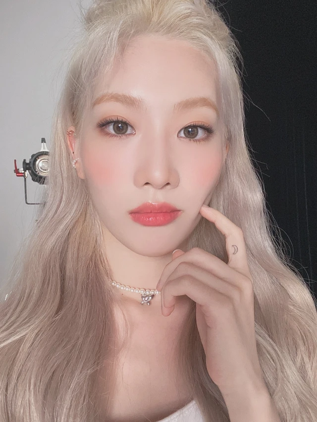Kim Lip
