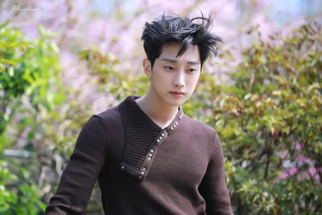 Jinyoung