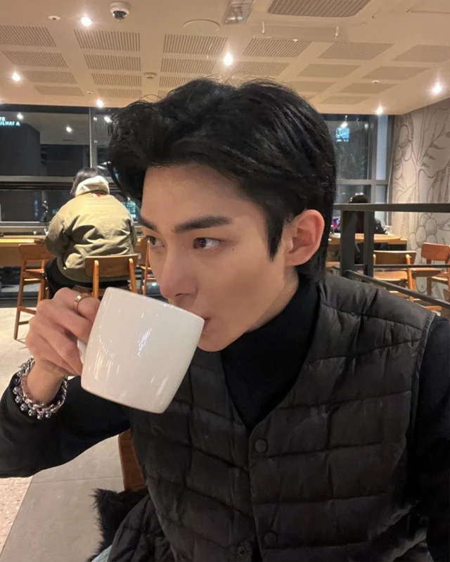 Hwall