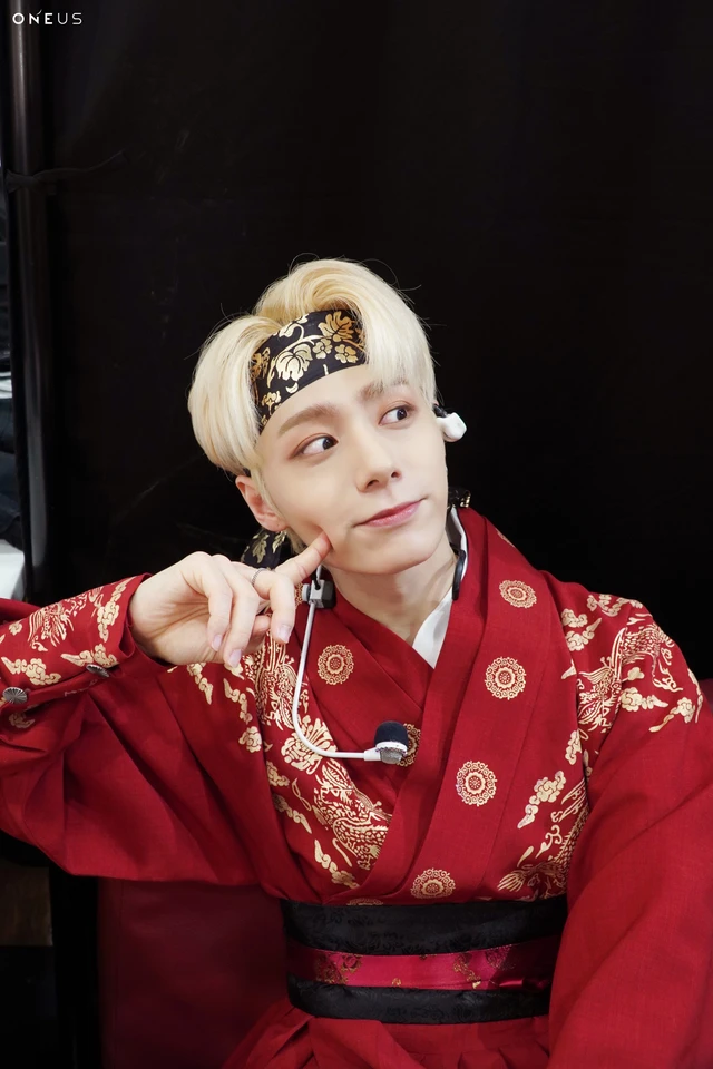 Hwanwoong