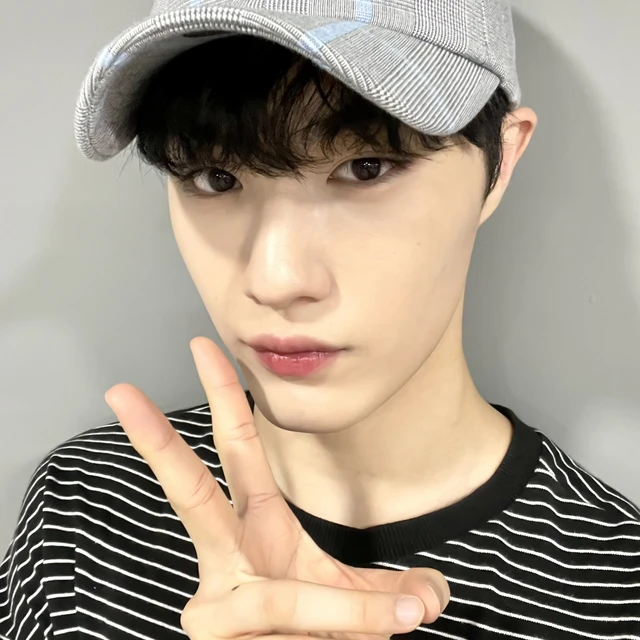 Hyunsuk