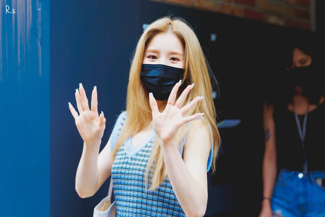 Heejin