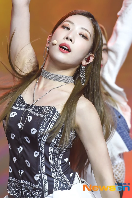 Kim Lip