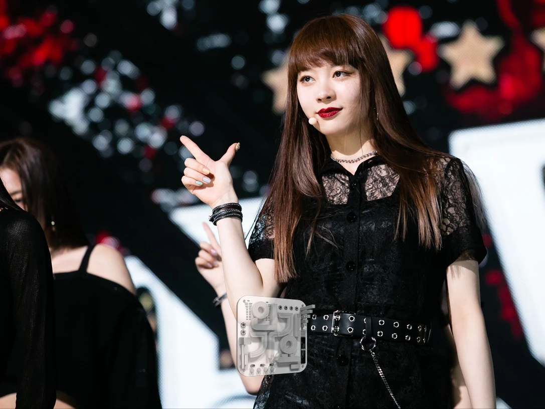 Yiyeon
