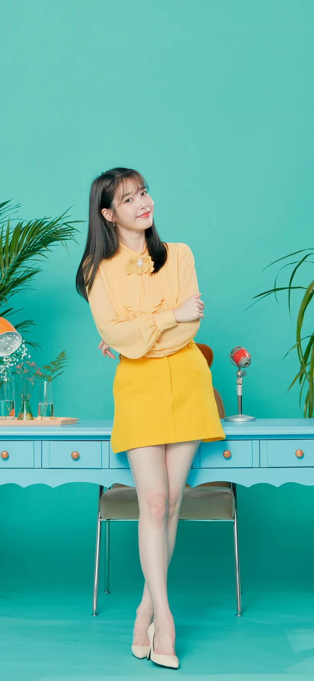 IU