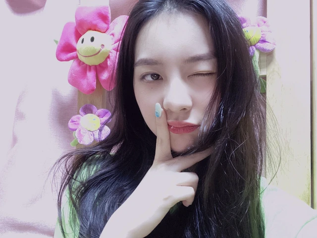 Yiyeon